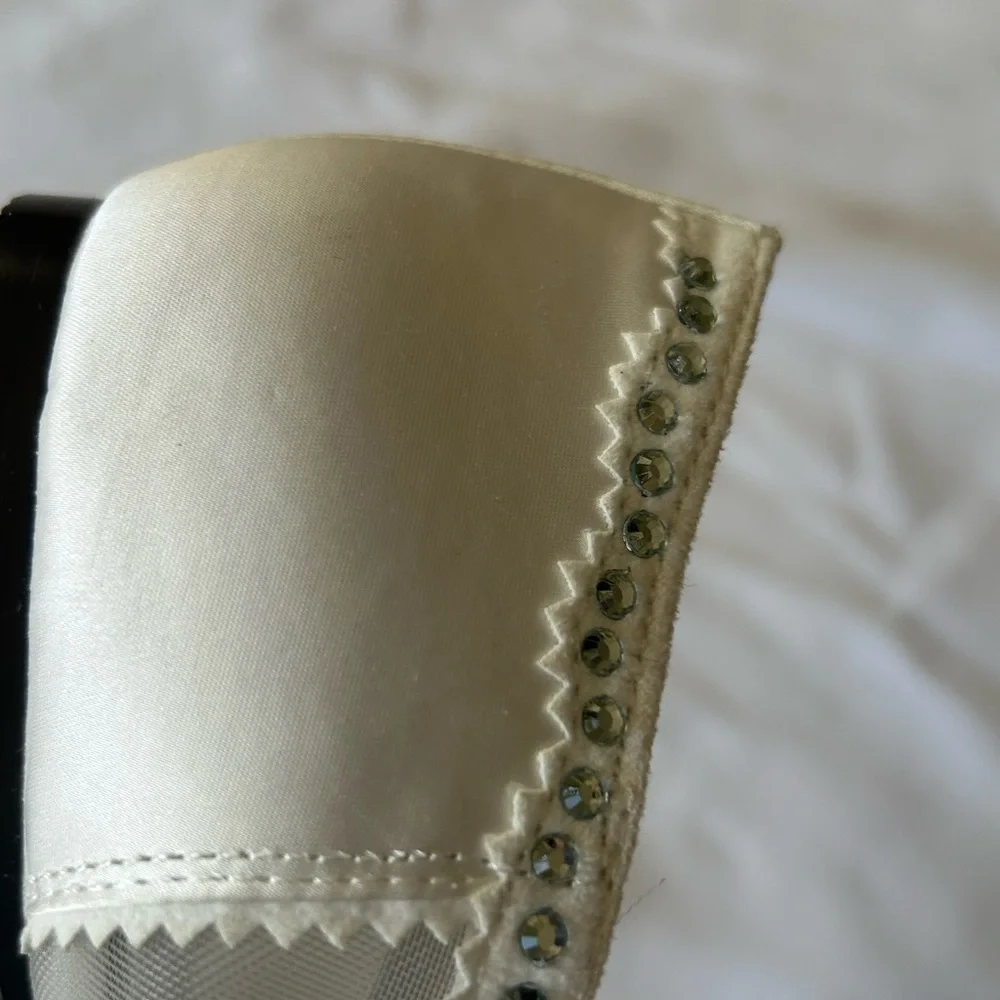 Bartley Mischa Gigi Gem NWOT girls dress flat. Communion/bridal ready. Perfect